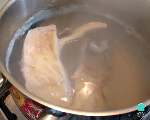 Recette de Morue portugaise à la crème - Étape 1