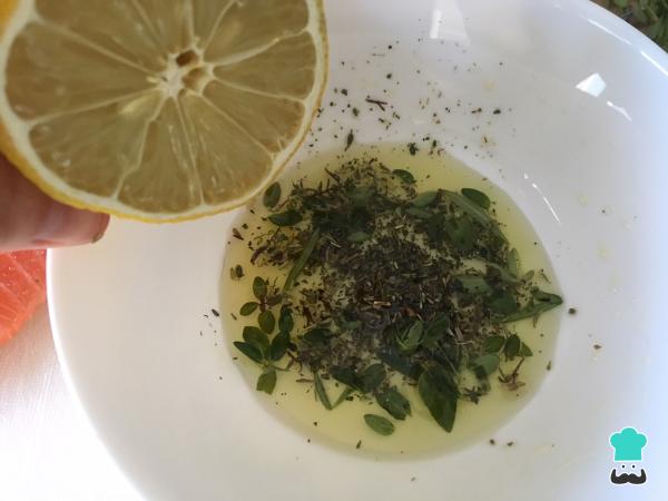 Recette de Saumon Grillé aux Fines Herbes - Étape 3