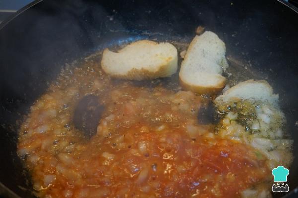 Recette de Lotte en sauce aux crevettes étape par étape - Étape 6