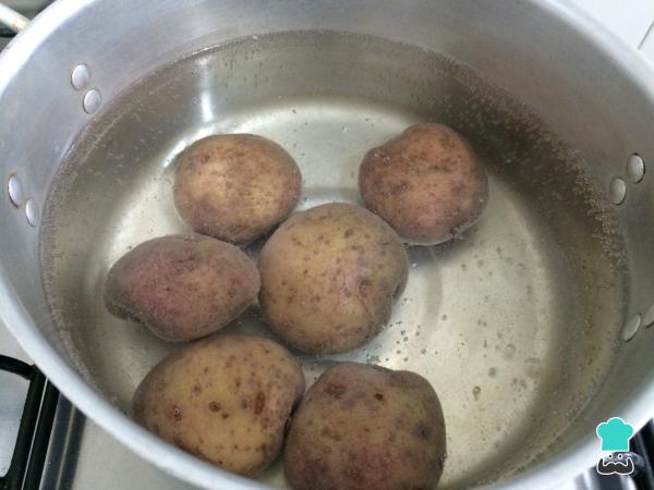 Recette de salade de pommes de terre américaine - Étape 2