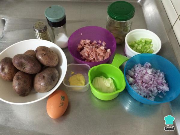 Recette de salade de pommes de terre américaine - Étape 1