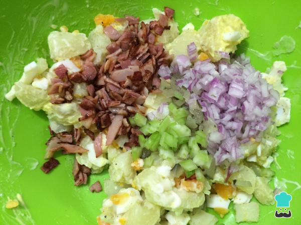 Recette de salade de pommes de terre américaine - Étape 6