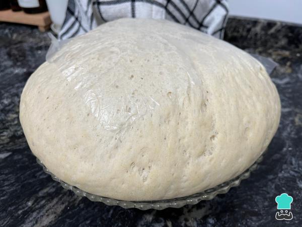 Recette de pizza au salami - Étape 2