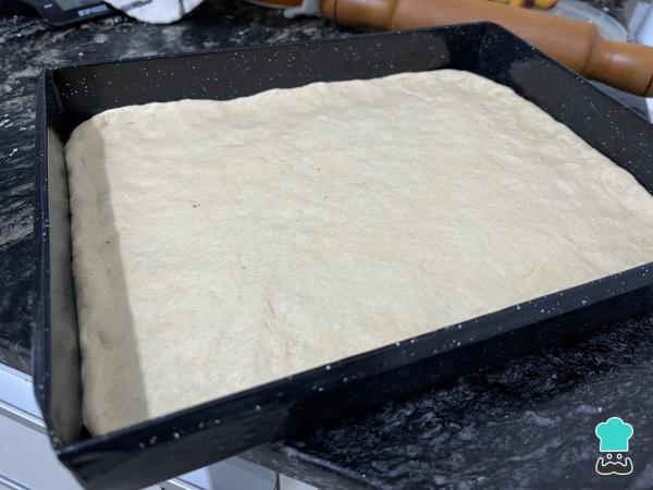 Recette de pizza au salami - Étape 3