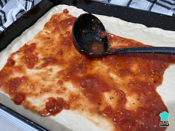 Recette de pizza au salami - Étape 4