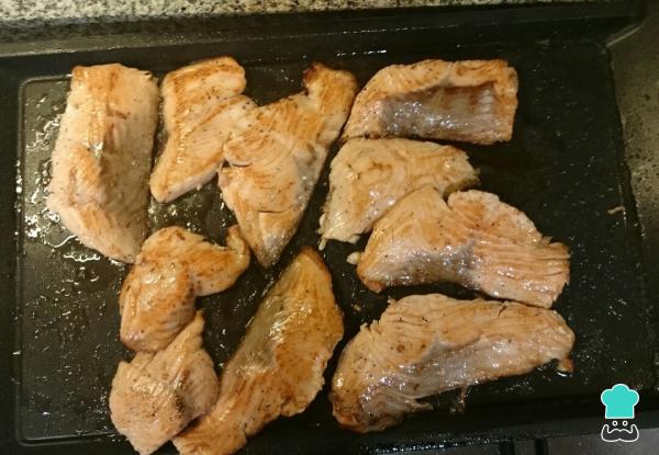 Recette de Saint-Jacques de saumon marinées aux champignons sautés - Étape 4