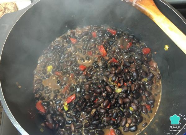 Recette Chifrijo - Étape 4