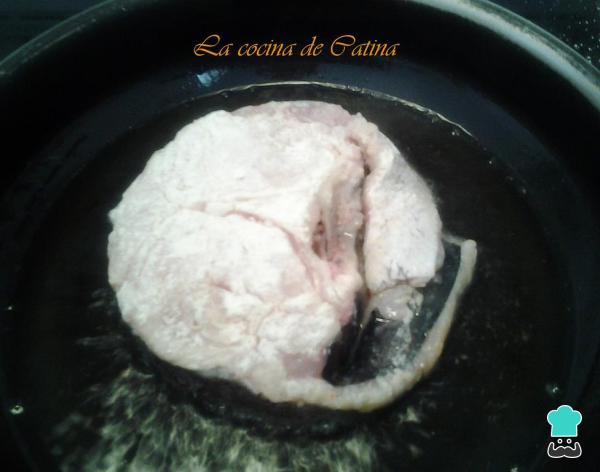 Recette de Merlu à l'eau-de-vie avec pommes de terre - Étape 2