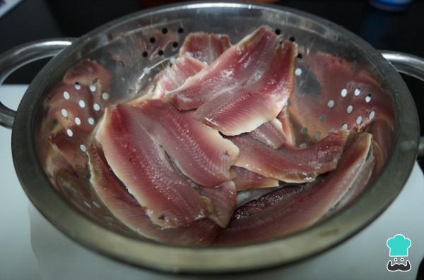 Recette de Sardines frites en pâte - Étape 1