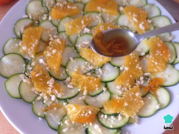 Recette de salade de courgettes crues - Étape 6