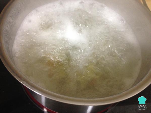 Recette de salade de pâtes à la betterave - Étape 2