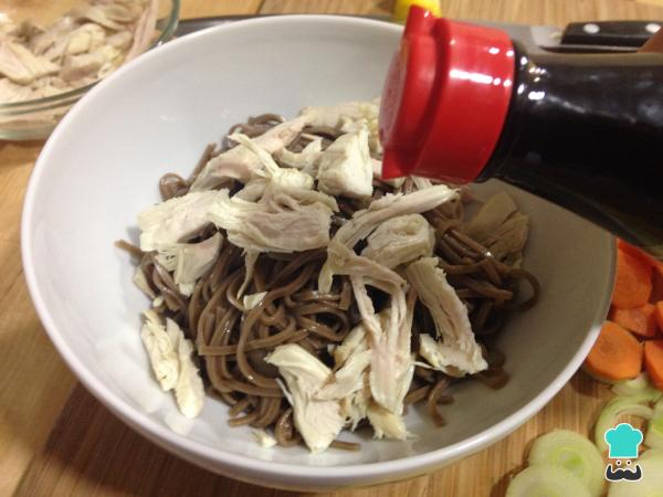 Salade de nouilles chinoises au poulet Recette - Étape 6