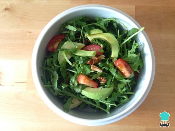 Recette de salade d'avocat et de roquette