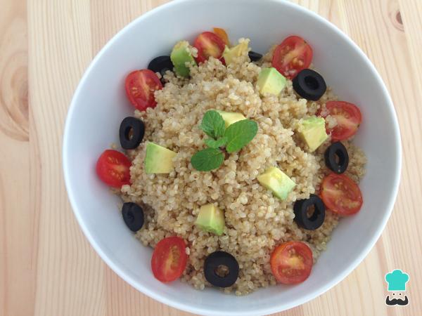 Recette de salade de quinoa et d'avocat
