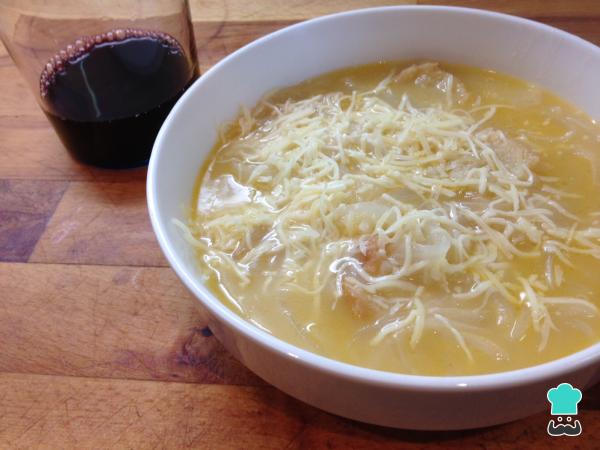 Recette de soupe à l'oignon et au fromage