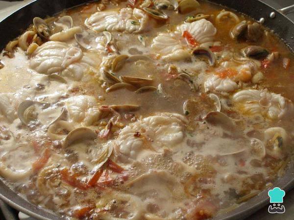 Recette de fideuá de poisson et fruits de mer - Étape 4