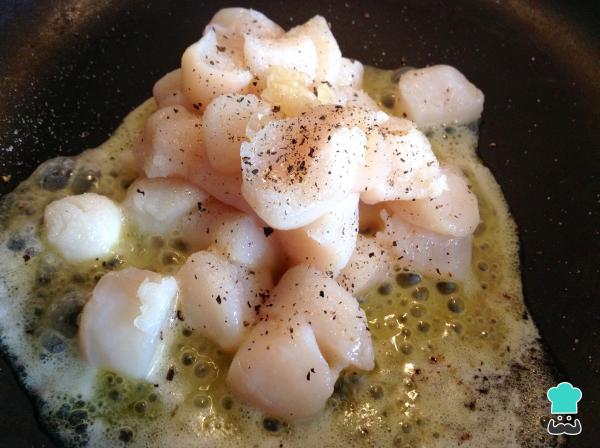 Recette de salade de pétoncles et d'avocat - Étape 8