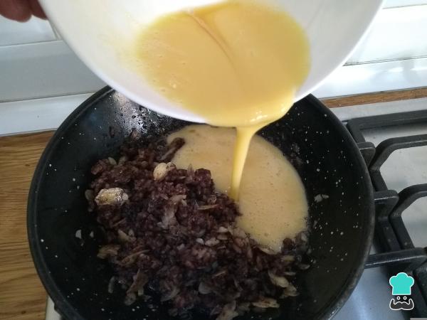 Recette d'oeufs brouillés au boudin - Étape 4