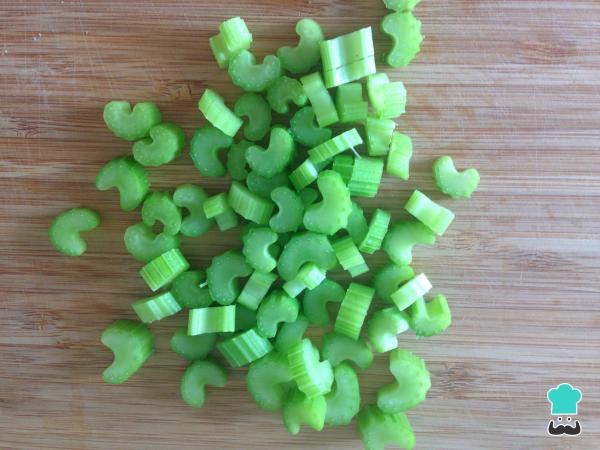 Recette de salade de céleri et d'orange - Étape 2