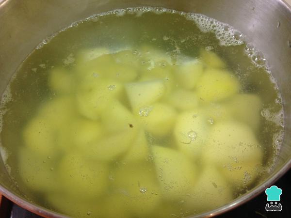 Recette de tarte aux pommes de terre et au hachis - Étape 4