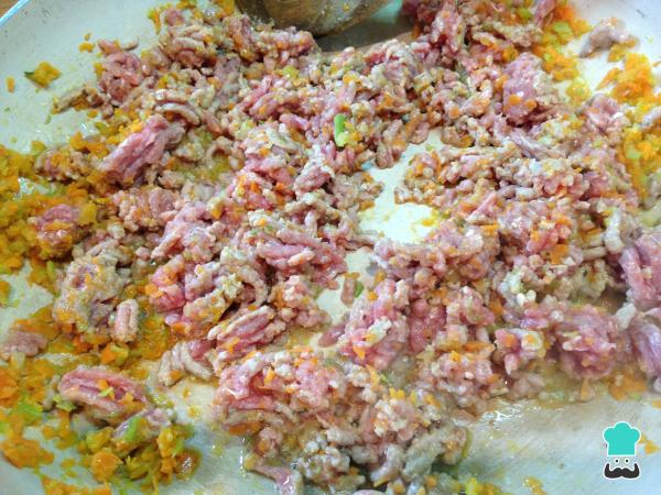 Recette de tarte aux pommes de terre et au hachis - Étape 2