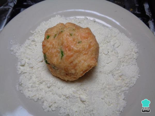 Recette Boulettes de saumon à la sauce tomate - Étape 5