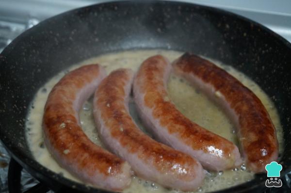 Recette Saucisses au vin - Étape 3