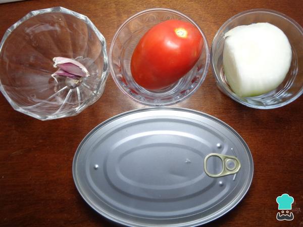 Recette de Sardines en Conserve à la Sauce Tomate - Étape 1