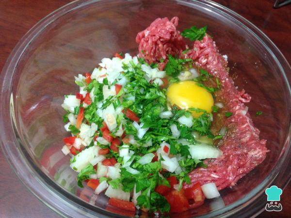 Recette de Fricandelas ou Frikadellen - Étape 2