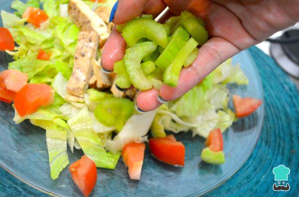 Recette de salade de poulet au céleri et fromage à la crème - Étape 7