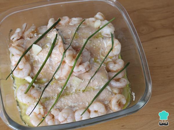 Recette de Saumon au Four avec Pommes de Terre et Crevettes - Étape 6