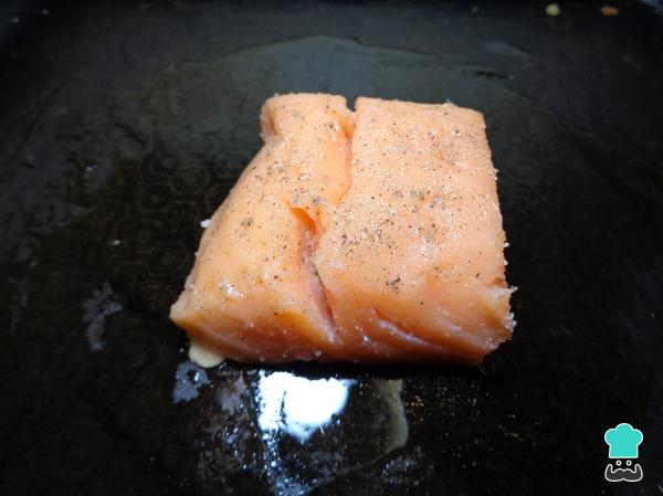 Recette de saumon grillé avec sauce au yaourt - Étape 5