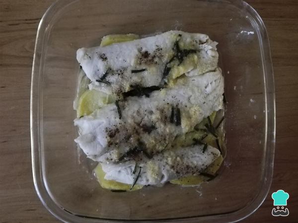 Recette de Merlu au Four au Citron et au Vin - Étape 6