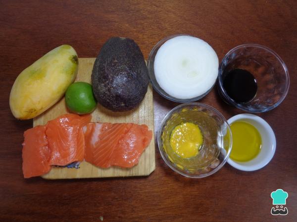 Recette du Tartare de Saumon à l'Avocat et à la Mangue - Étape 1