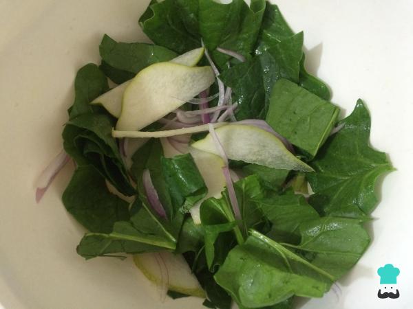 Recette de salade d'épinards et de poires - Étape 3