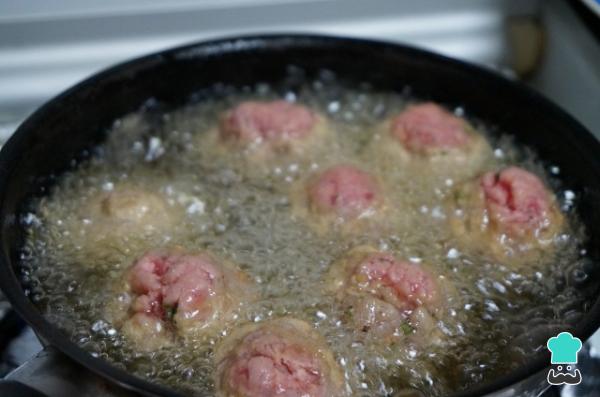 Recette de Boulettes de viande aux champignons facile et savoureuse - Étape 3