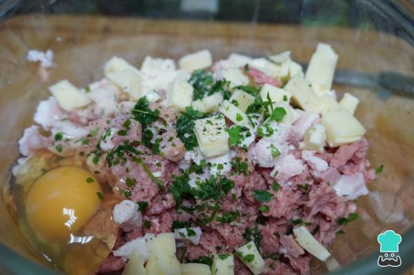 Recette de Rouleau de Viande avec Pâte Feuilletée - Étape 2