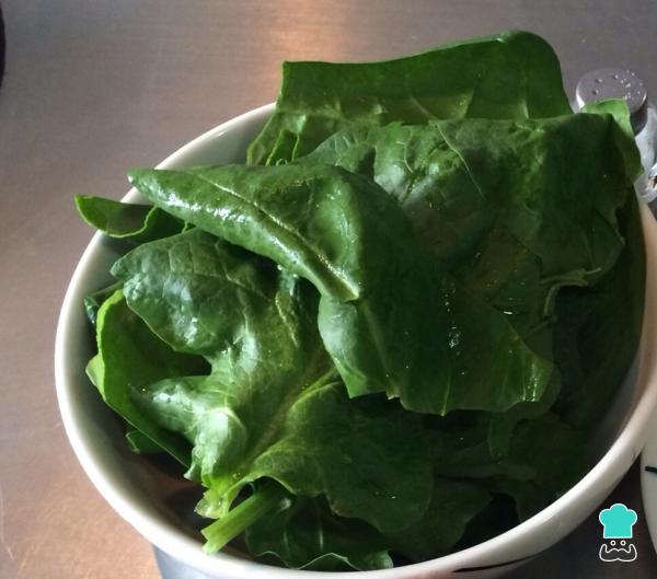 Recette de salade d'épinards et de saumon - Étape 2
