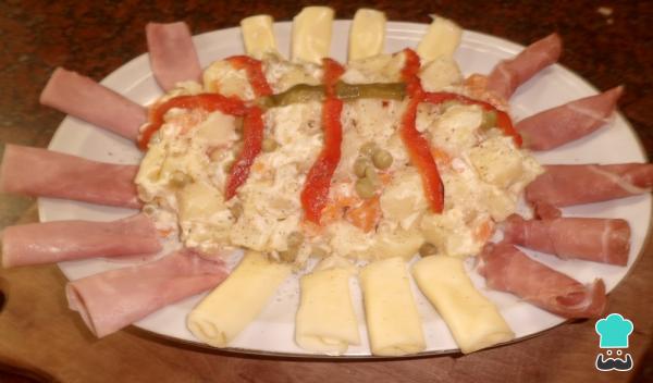 Recette de salade russe avec charcuterie - Étape 6