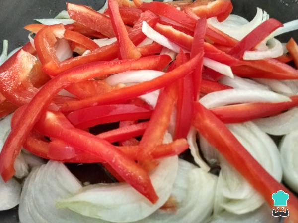 Recette de Cabillaud Grillé aux Poivrons Rouges - Étape 2