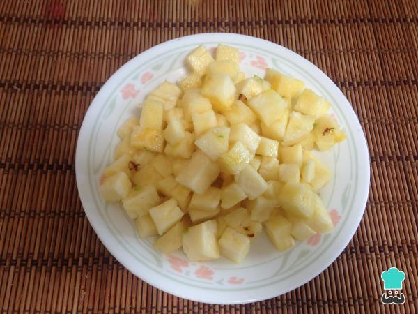Recette de salade d'ananas et de laitue - Étape 3