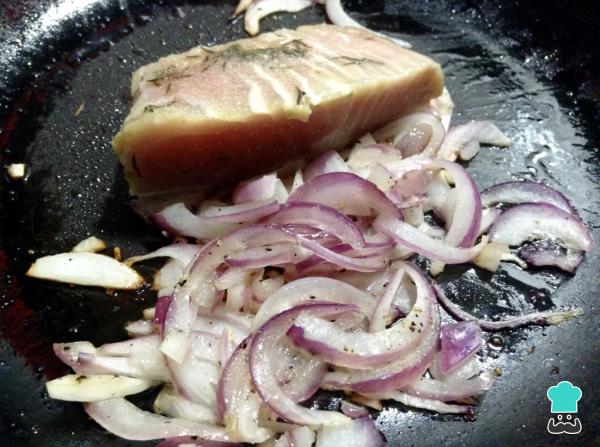 Recette Thon aux oignons et tomates - Étape 6