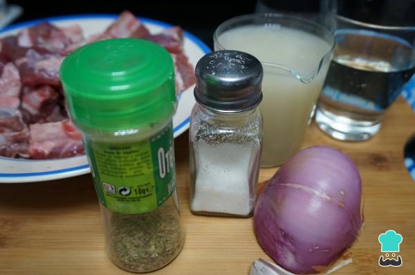 Recette de Côtes de Porc à la Sauce au Vin Blanc - Étape 1