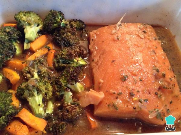 Recette de Saumon au Four avec Brocoli et Carottes - Étape 8
