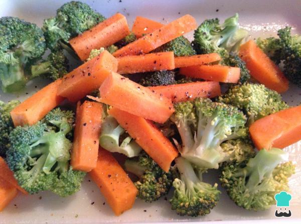 Recette de Saumon au Four avec Brocoli et Carottes - Étape 7