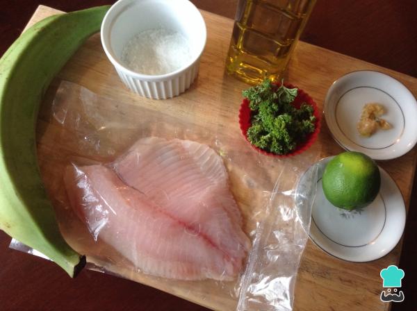Recette de Tilapia frit aux patacones - Étape 1