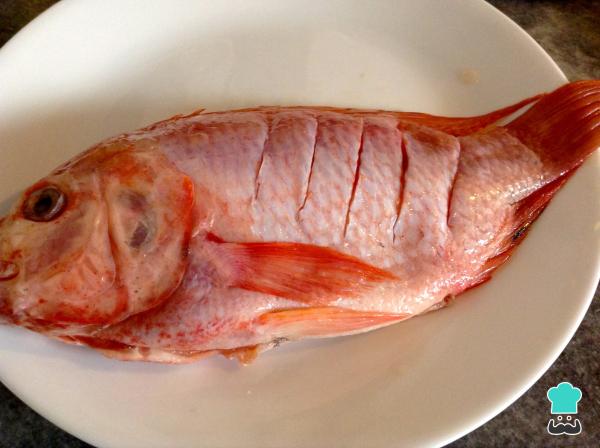 Recette de mojarra frite avec salade - Étape 2