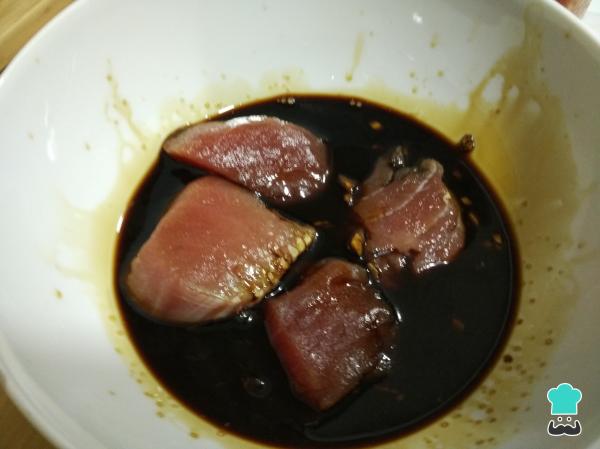 Recette de Tataki de thon au soja et sésame - Étape 3