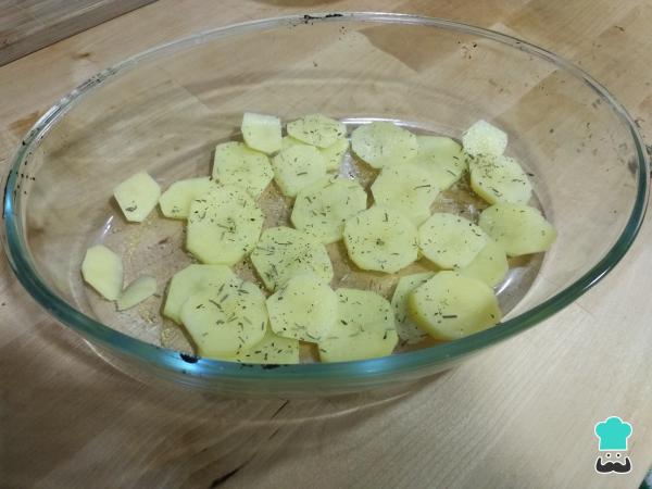 Recette d'anchois au four avec pommes de terre - Étape 2