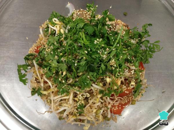 Recette de salade de fromage feta frais et coriandre - Étape 4